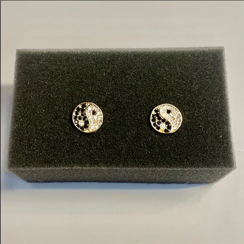 Marilyn Schiff Ying Yang Post Earrings NWT - Picture 2 of 6